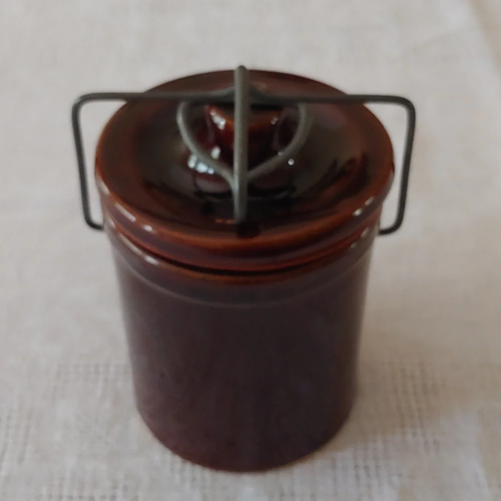 Vintage Stoneware Country Crock
